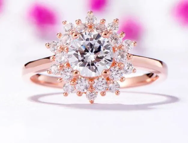 925 Silver / Rose Gold Colored Silver Halo Moissanite Ring 0.7ct