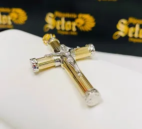 Cross pendant