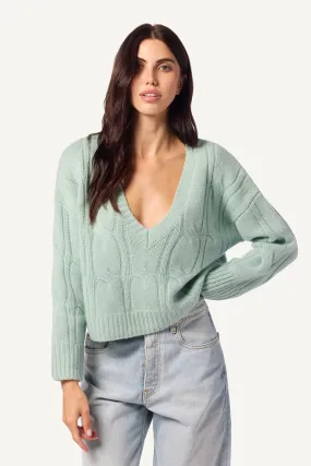 KOA CABLE KNIT V-NECK SWEATER | SEAFOAM